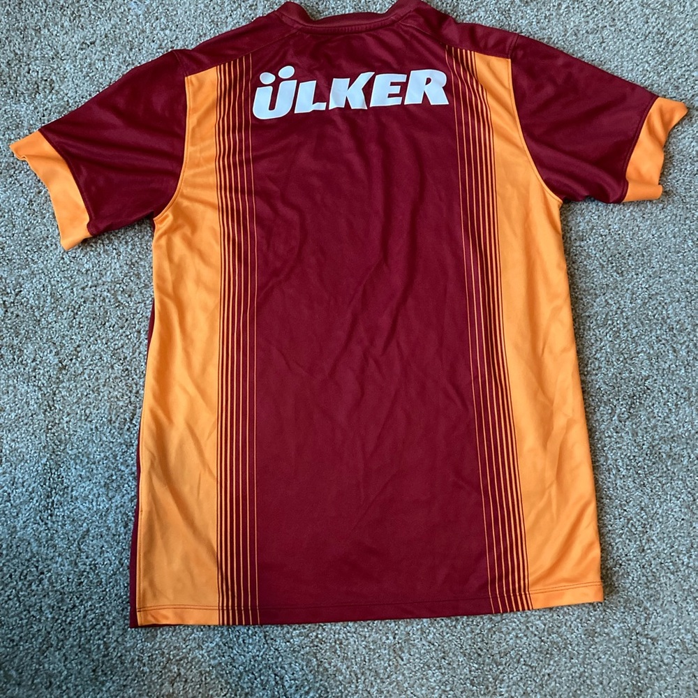 Galatasaray Authentic Soccer Jersey Size M - Picture 2 of 2